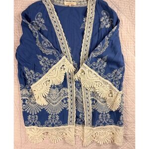 Solitaire Blue Embroidered Crochet Lace Trim Kimono  L Boho Cottagecore Resort